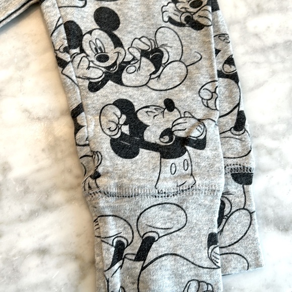 Gap 4T Disney Mickey Mouse pajamas - Picture 3 of 5